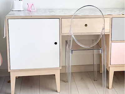 Kirsty Desk